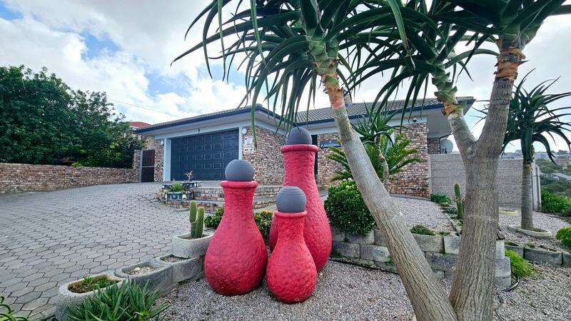 3 Bedroom Property for Sale in Dana Bay Western Cape